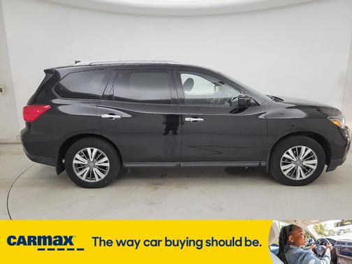 2019 Nissan Pathfinder SV
