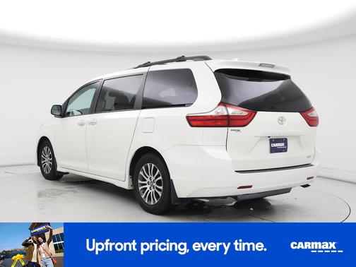 2018 Toyota Sienna XLE