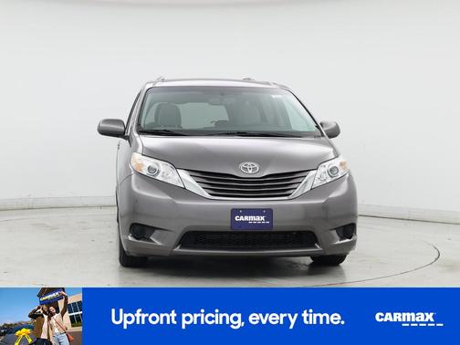 2017 Toyota Sienna LE