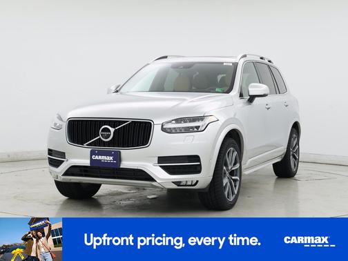 2018 Volvo XC90 T6 Momentum