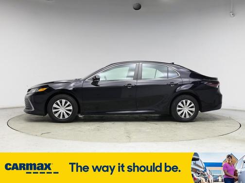 2022 Toyota Camry Hybrid LE