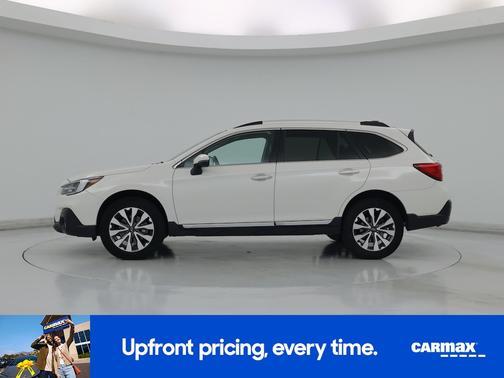White 2018 Subaru Outback 3.6R Touring