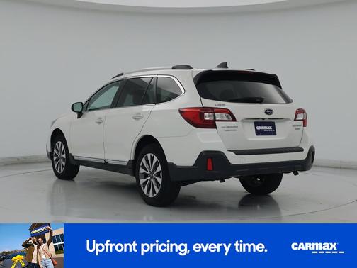 White 2018 Subaru Outback 3.6R Touring