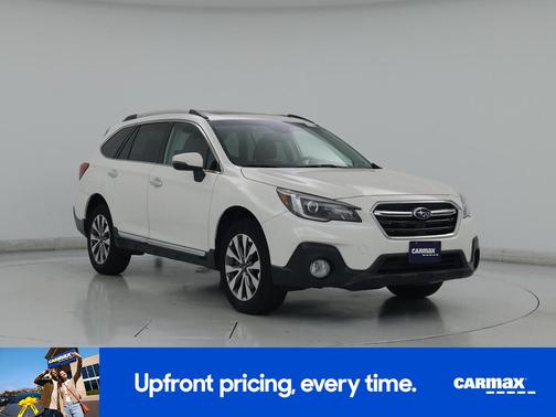 White 2018 Subaru Outback 3.6R Touring