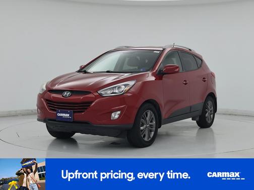 Red 2015 Hyundai TUCSON SE