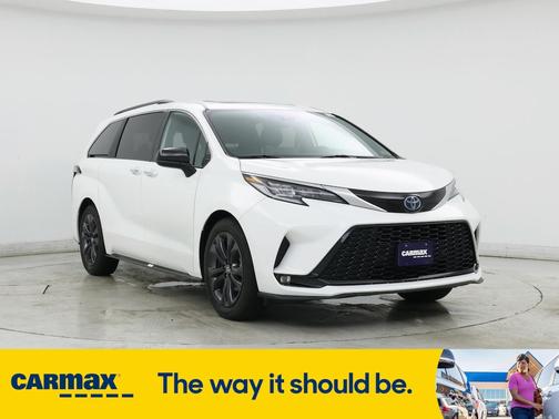 2022 Toyota Sienna XSE