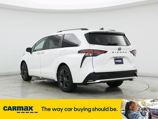 2022 Toyota Sienna XSE