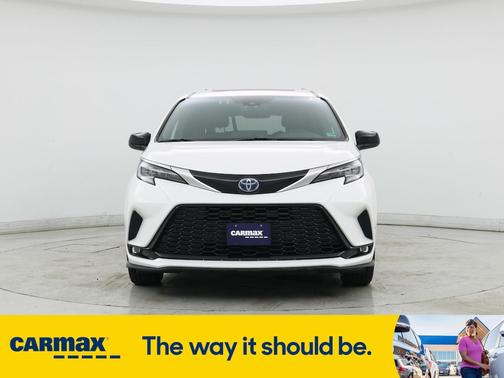 2022 Toyota Sienna XSE