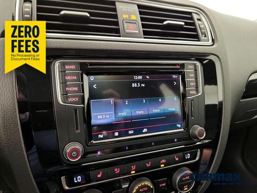Pearl 2017 Volkswagen Jetta SEL