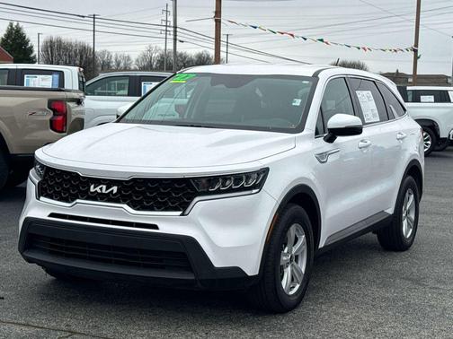 2023 Kia Sorento LX