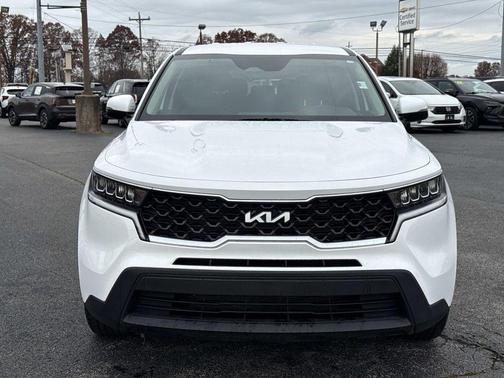 2023 Kia Sorento LX