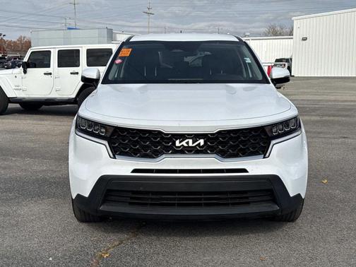 2023 Kia Sorento LX