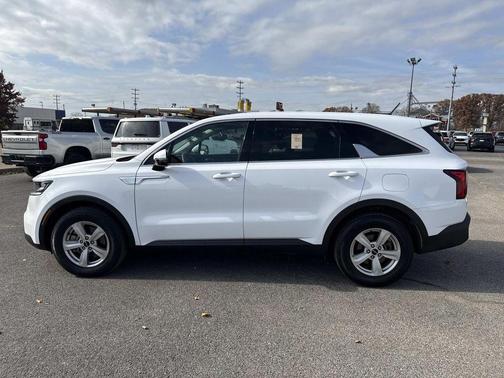 2023 Kia Sorento LX