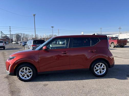 2024 Kia Soul LX