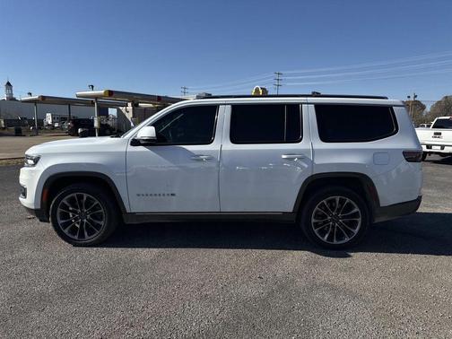 2022 Jeep Wagoneer Series III 4x4
