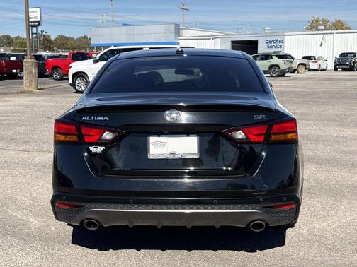 2020 Nissan Altima SR FWD