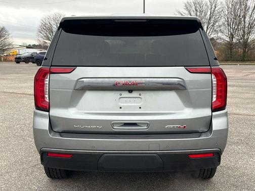 2023 GMC Yukon 4WD AT4