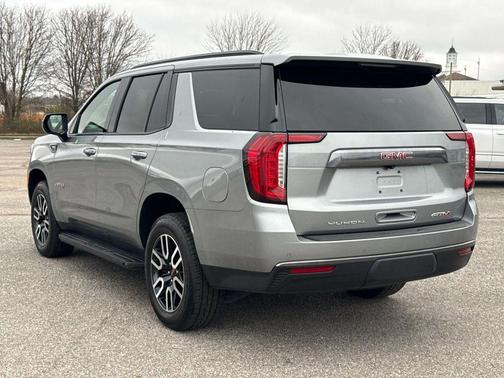 2023 GMC Yukon 4WD AT4