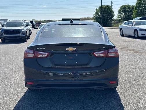 2021 Chevrolet Malibu FWD LT