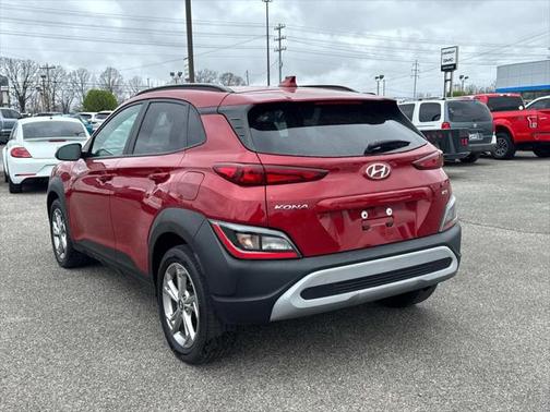 2022 Hyundai KONA SEL