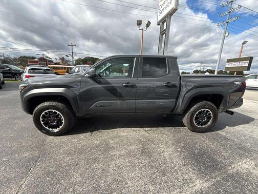 2025 Toyota Tacoma TRD Off Road