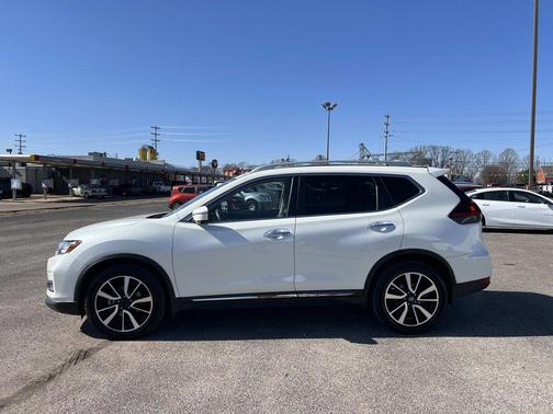 2020 Nissan Rogue SL