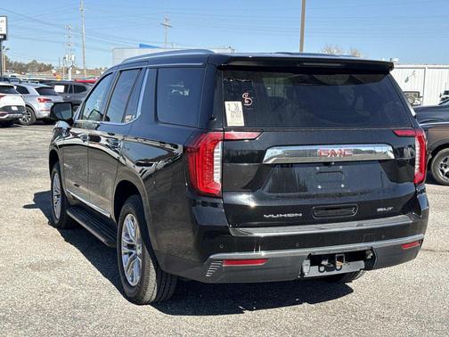2022 GMC Yukon SLT