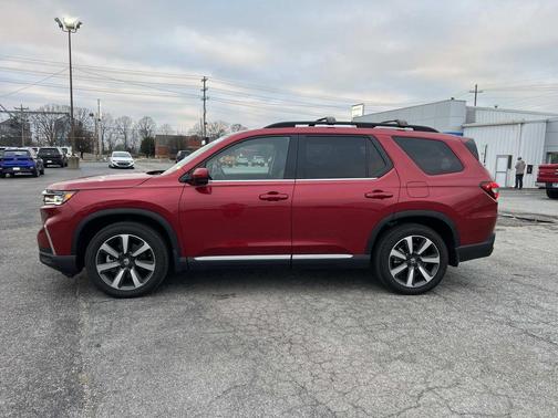 2025 Honda Pilot Touring 8-Passenger