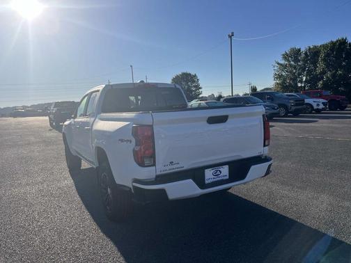 2023 Chevrolet Colorado LT