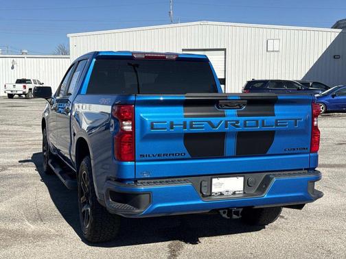 2023 Chevrolet Silverado 1500 Custom
