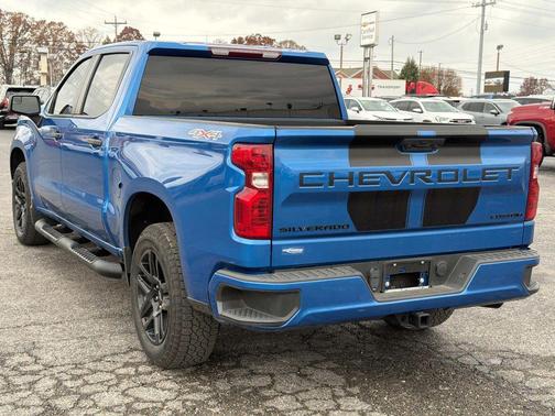 2023 Chevrolet Silverado 1500 Custom