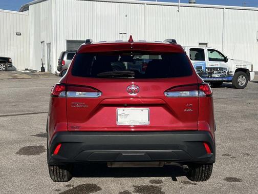 2024 Toyota Corolla Cross LE