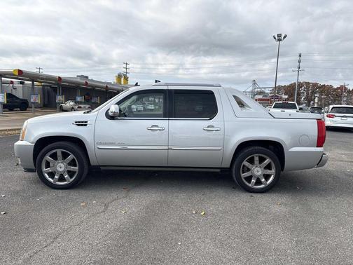 2011 Cadillac Escalade EXT Premium