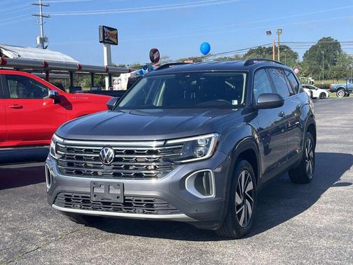 2024 Volkswagen Atlas 2.0T SE w/Technology 4MOTION