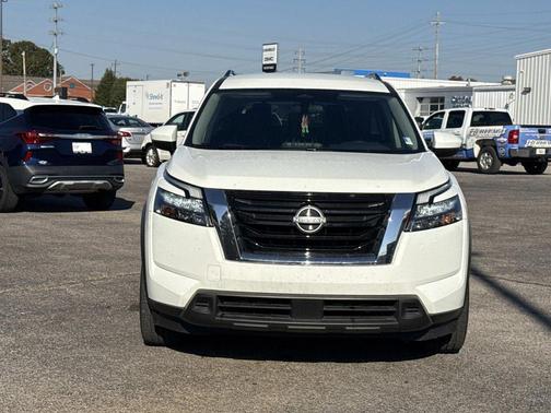 2025 Nissan Pathfinder SV FWD