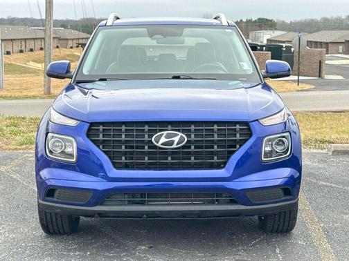 2023 Hyundai VENUE Limited