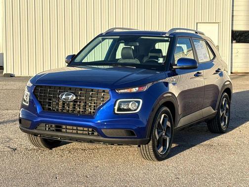 2023 Hyundai VENUE Limited