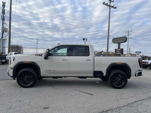 2026 GMC Sierra 2500 AT4