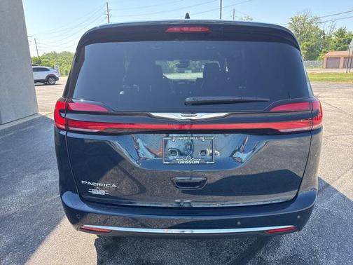 2025 Chrysler Pacifica L