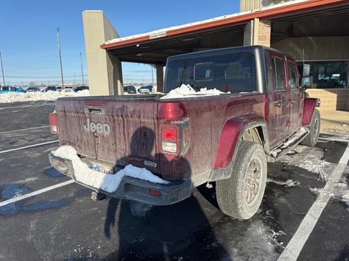 2022 Jeep Gladiator Overland