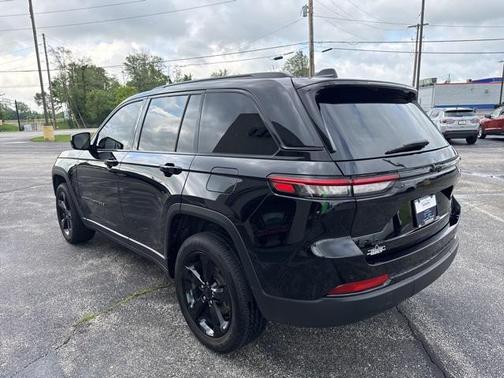 2023 Jeep Grand Cherokee Altitude