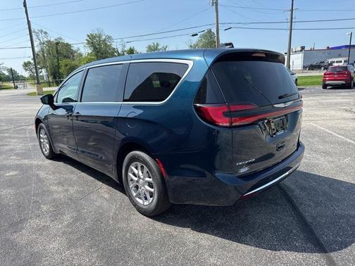 2025 Chrysler Pacifica L