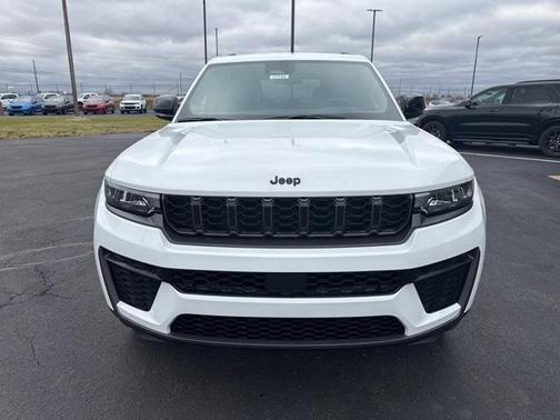 2026 Jeep Grand Cherokee Altitude