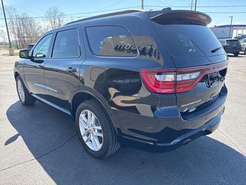 DB Black Crystal Clearcoat 2026 Dodge Durango GT Plus