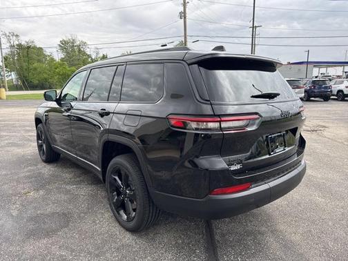 2025 Jeep Grand Cherokee L Altitude