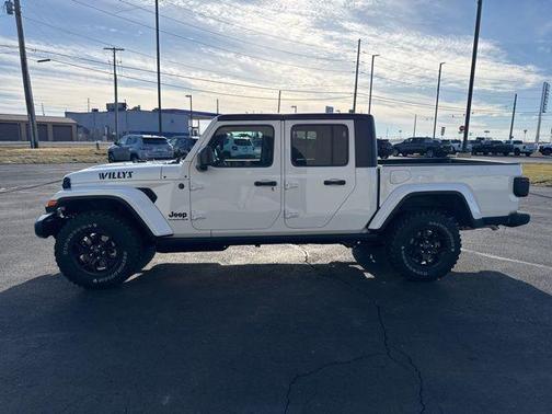 2026 Jeep Gladiator Willys