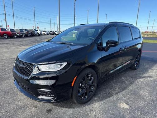 2026 Chrysler Pacifica L