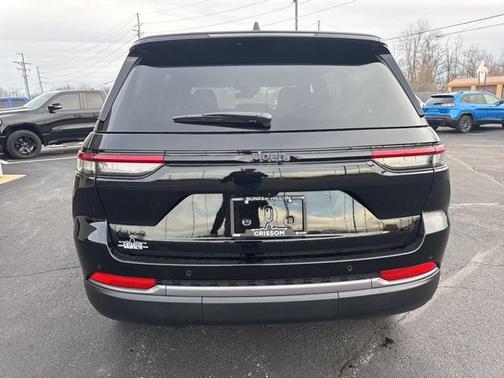 2026 Jeep Grand Cherokee Altitude