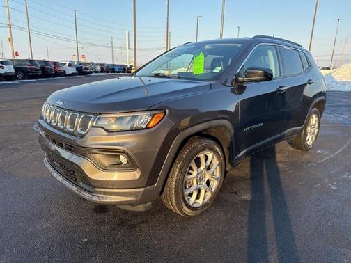 2022 Jeep Compass Latitude Lux