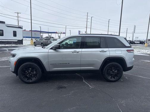 2026 Jeep Grand Cherokee Altitude